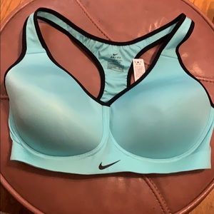 Nike Dri-fit Sports Bra 32DD